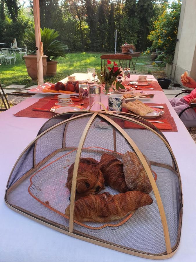 מלון ארל Manoir En Crau מראה חיצוני תמונה